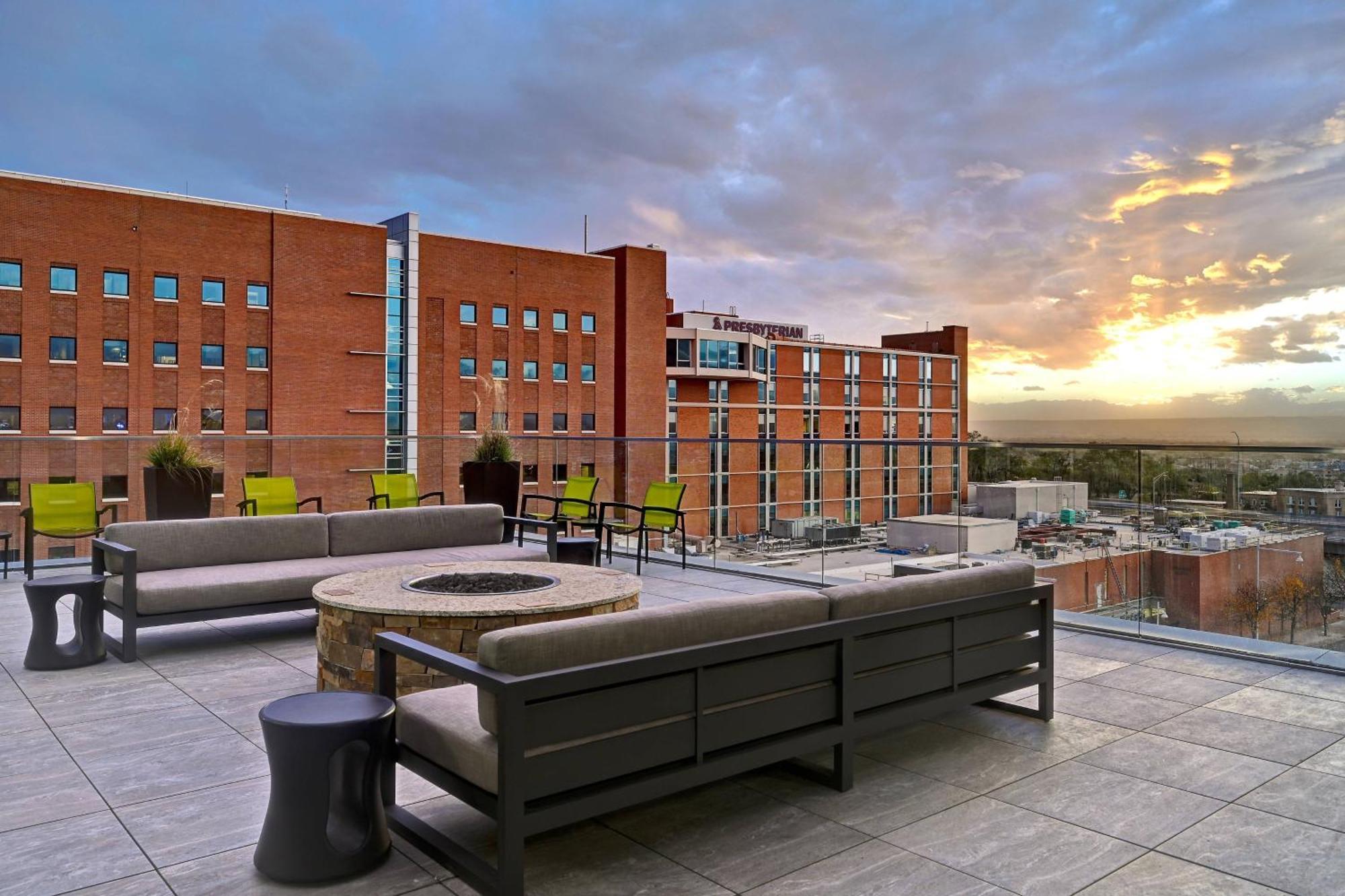 Springhill Suites By Marriott Albuquerque University Area Exterior foto