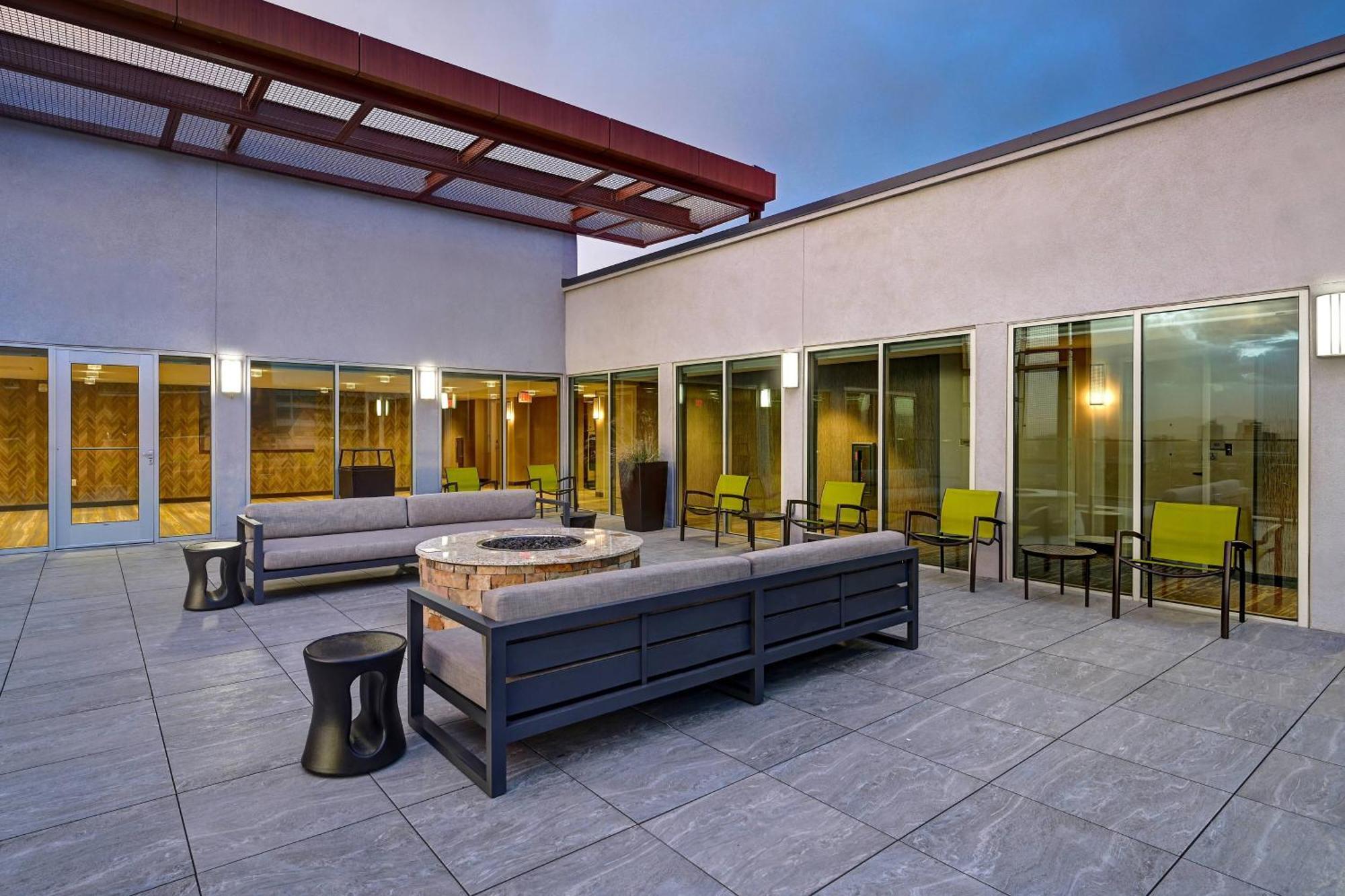 Springhill Suites By Marriott Albuquerque University Area Exterior foto